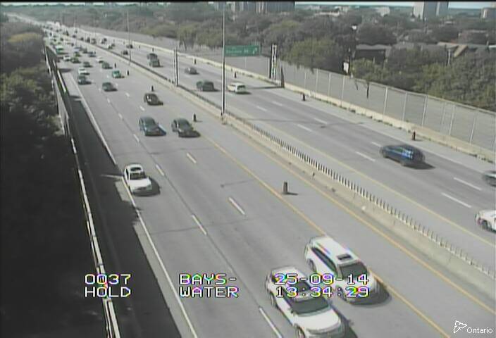 Traffic camera image at 2025-09-14 17:36:01