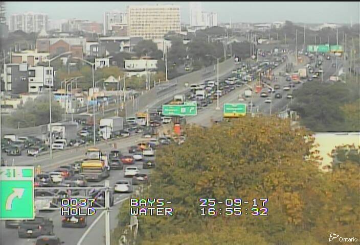 Traffic camera image at 2025-09-17 20:56:03