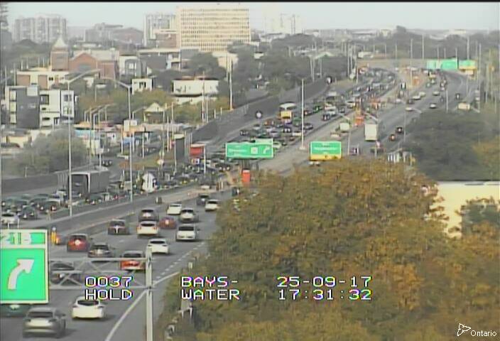 Traffic camera image at 2025-09-17 21:31:01
