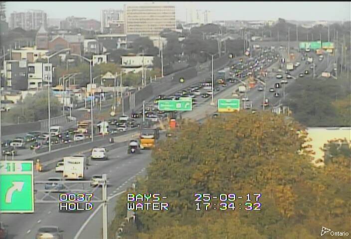 Traffic camera image at 2025-09-17 21:36:02