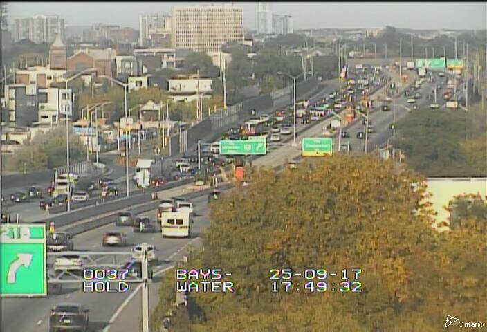 Traffic camera image at 2025-09-17 21:50:50