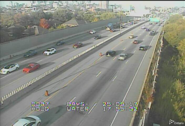 Traffic camera image at 2025-09-17 21:55:58