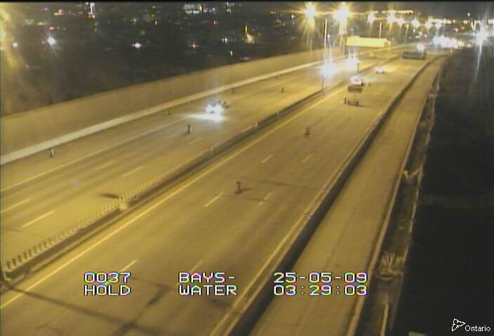 Traffic camera image at 2025-05-09 07:30:46