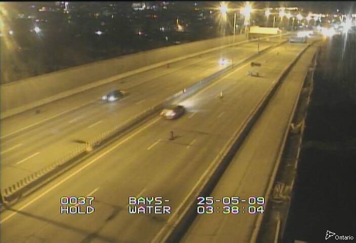Traffic camera image at 2025-05-09 07:40:54