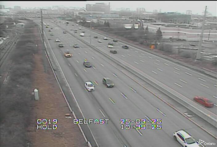 Traffic camera image at 2025-03-25 14:45:48