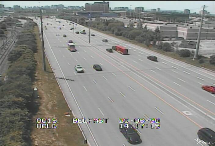 Traffic camera image at 2025-06-30 18:21:05