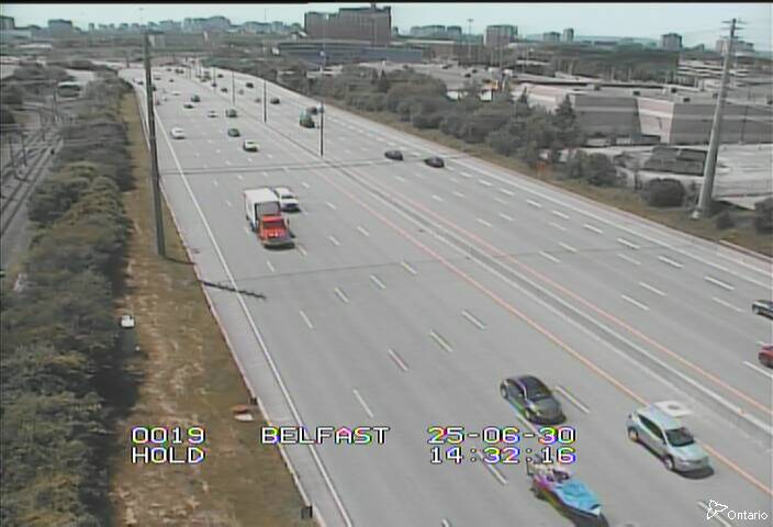 Traffic camera image at 2025-06-30 18:37:40