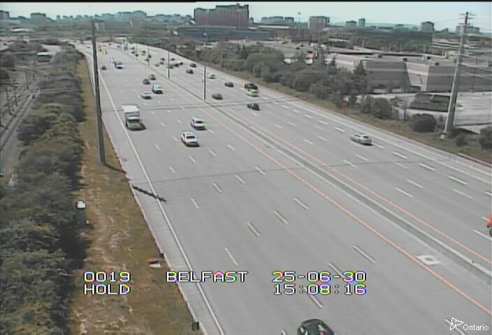 Traffic camera image at 2025-06-30 19:11:22
