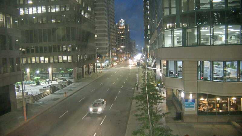 Traffic camera image at 2025-08-25 00:35:56