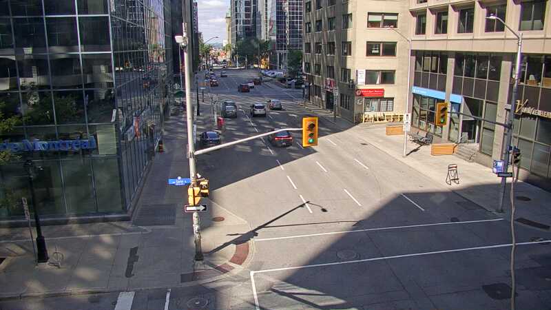 Traffic camera image at 2025-09-14 17:36:01