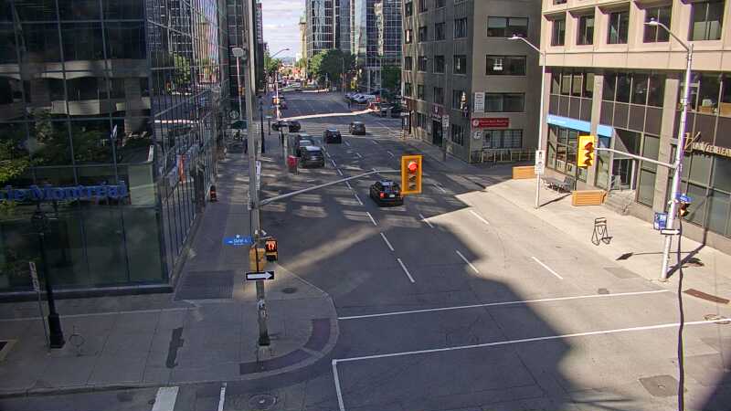 Traffic camera image at 2025-09-14 18:01:22