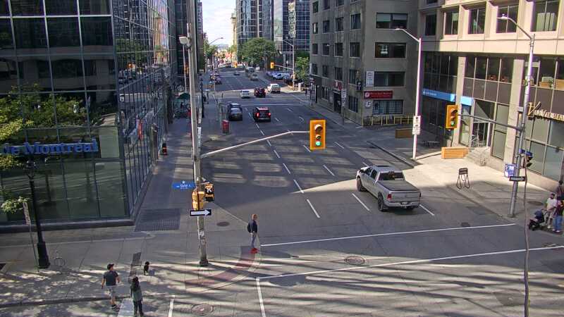 Traffic camera image at 2025-09-14 18:35:57