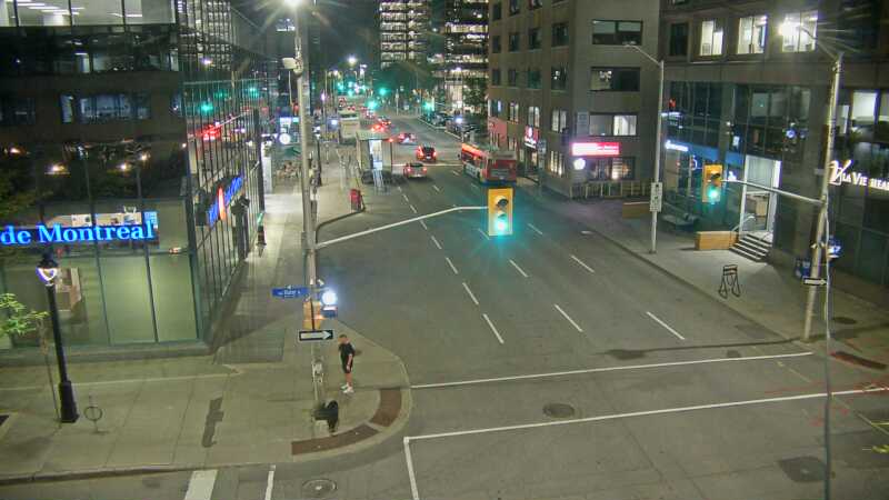 Traffic camera image at 2025-09-18 00:26:00