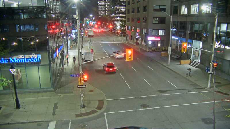 Traffic camera image at 2025-09-18 01:00:15