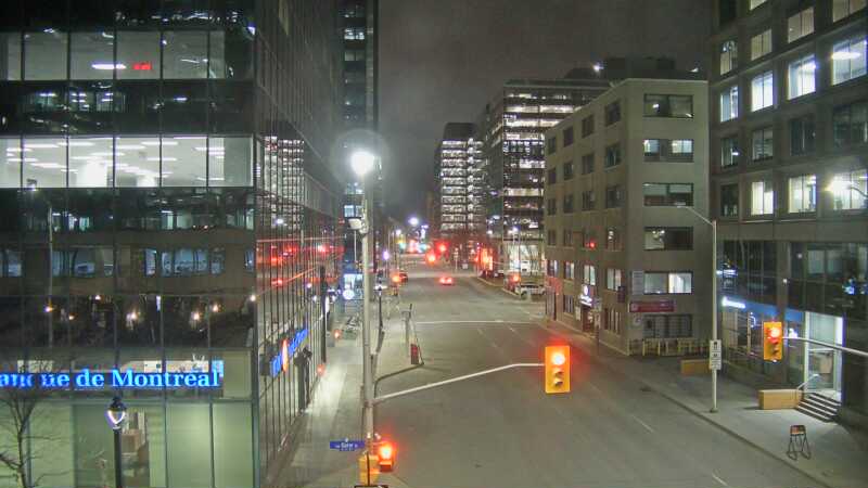 Traffic camera image at 2025-05-09 06:30:45