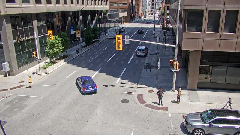 Traffic camera image at 2025-06-30 17:01:09