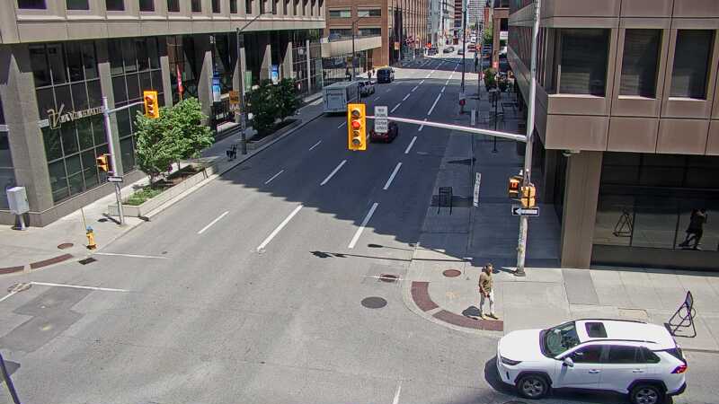 Traffic camera image at 2025-06-30 17:11:13