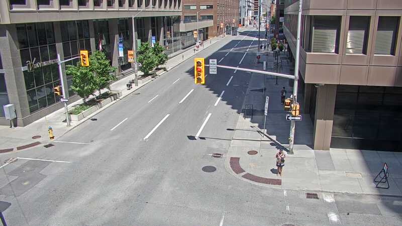 Traffic camera image at 2025-06-30 18:01:02