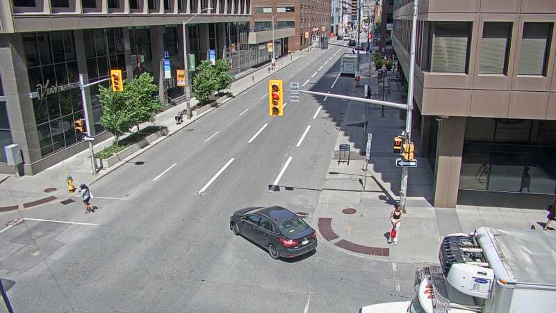 Traffic camera image at 2025-06-30 18:26:03