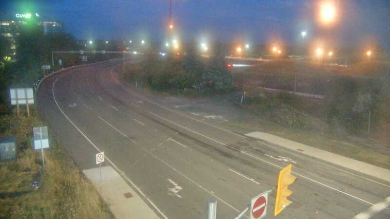 Traffic camera image at 2025-08-25 00:31:01