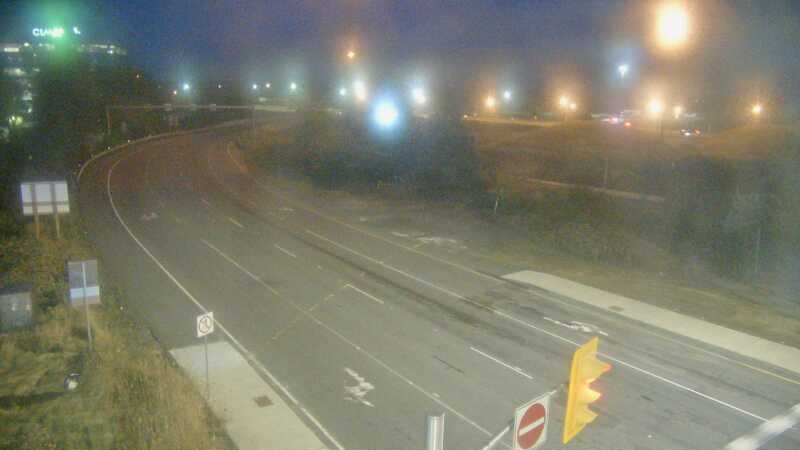 Traffic camera image at 2025-08-25 00:40:57