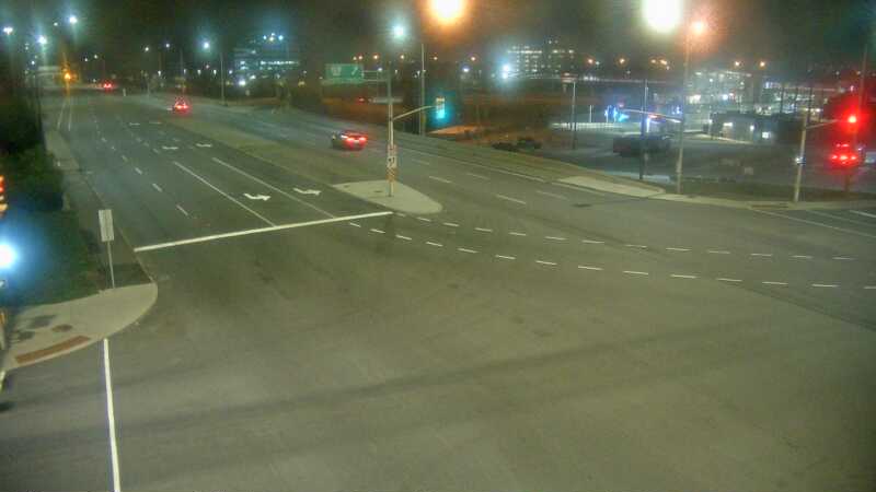 Traffic camera image at 2025-09-18 04:15:56