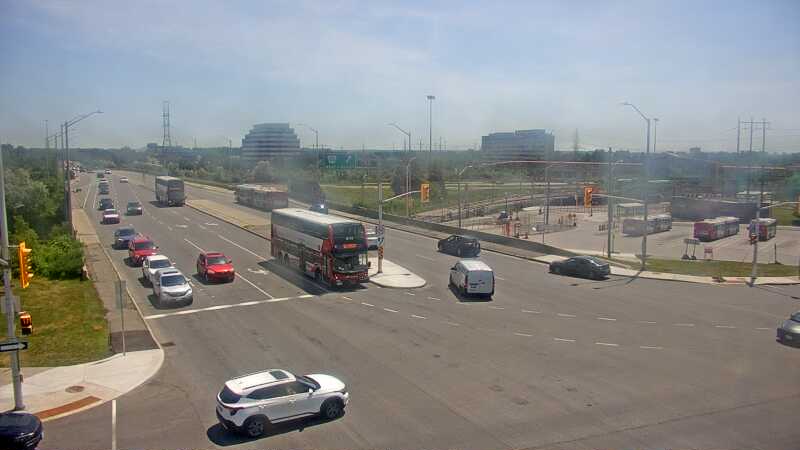 Traffic camera image at 2025-06-30 17:46:04