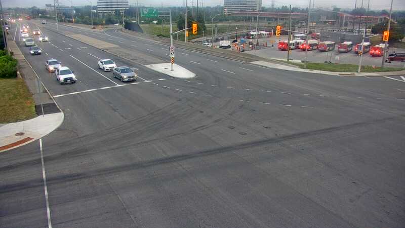 Traffic camera image at 2025-07-31 00:11:04
