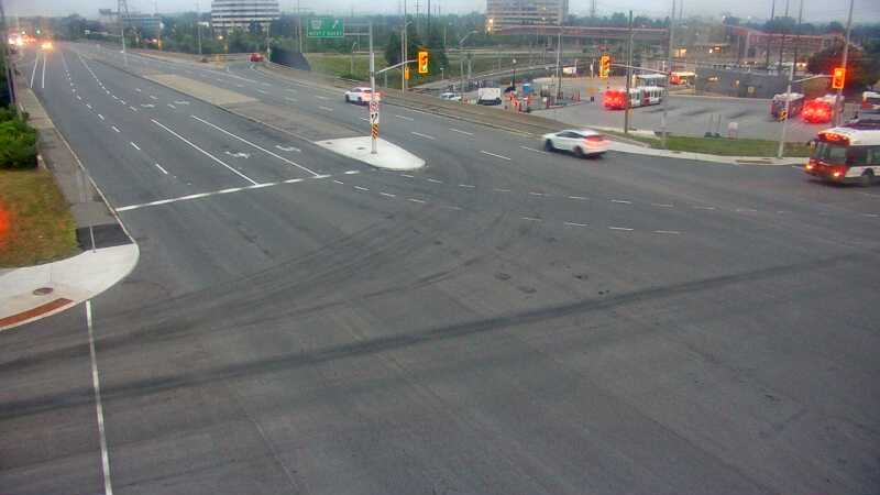 Traffic camera image at 2025-07-31 00:31:03
