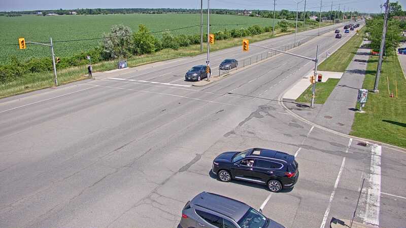 Traffic camera image at 2025-06-30 17:01:10