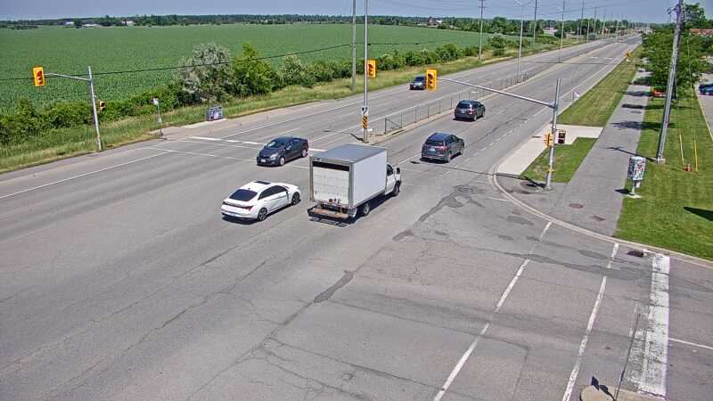 Traffic camera image at 2025-06-30 17:37:41
