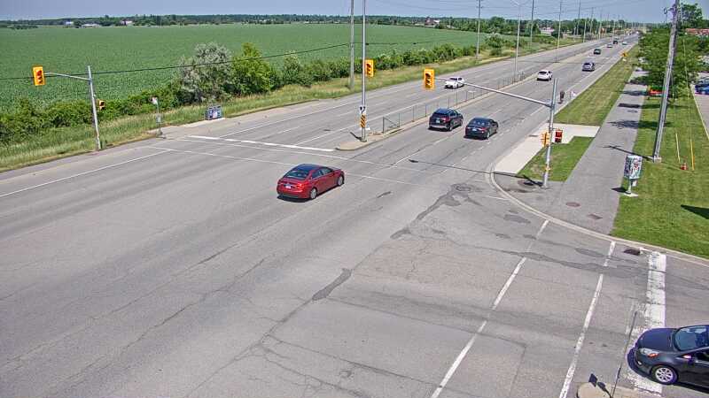 Traffic camera image at 2025-06-30 17:41:01