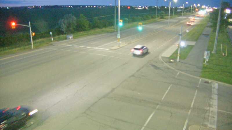 Traffic camera image at 2025-07-04 01:37:38