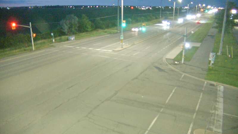 Traffic camera image at 2025-07-04 01:41:05