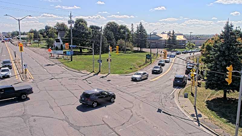 Traffic camera image at 2025-09-14 18:01:23