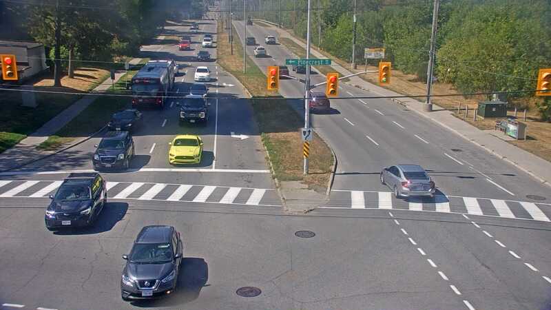 Traffic camera image at 2025-08-24 15:35:11