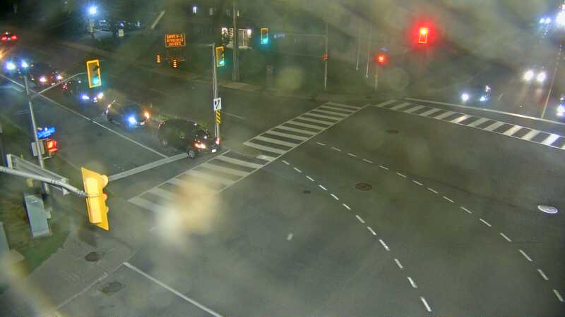 Traffic camera image at 2025-09-01 01:00:49