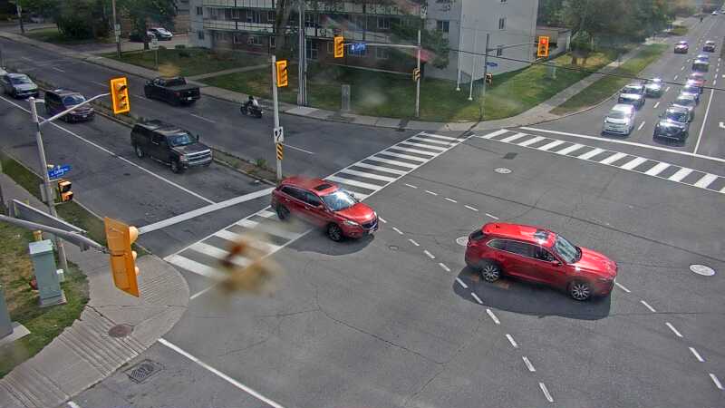 Traffic camera image at 2025-09-03 19:35:11