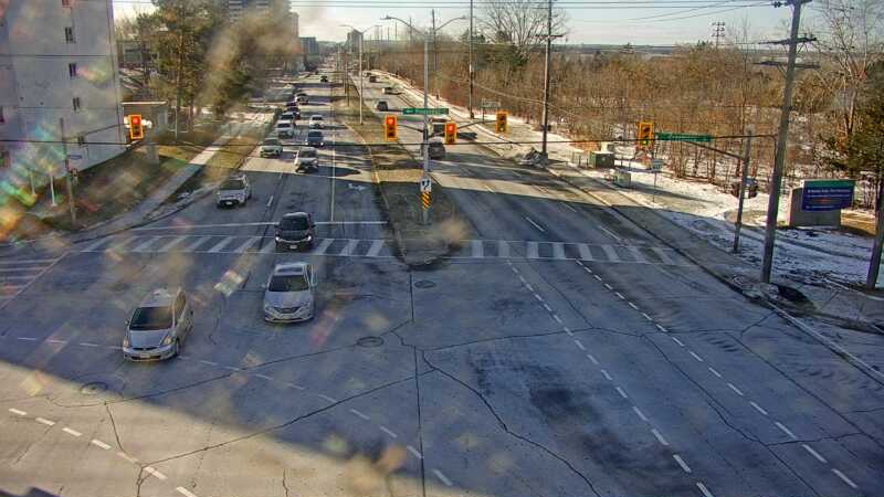 Traffic camera image at 2024-12-21 17:05:47