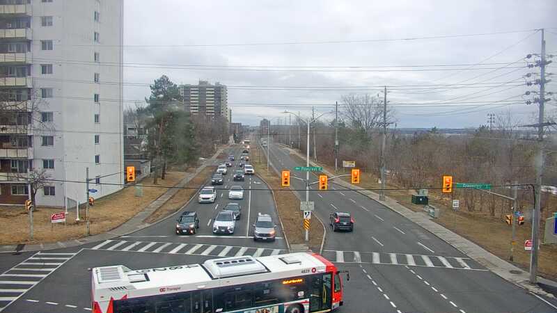 Traffic camera image at 2025-03-25 12:20:10