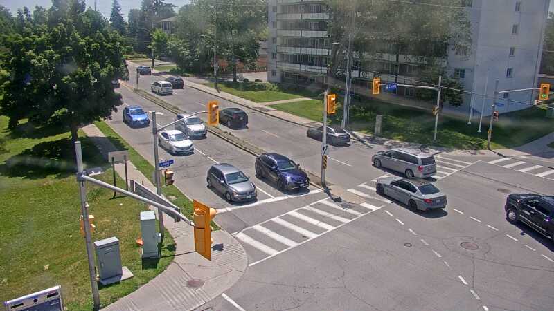 Traffic camera image at 2025-06-30 17:10:17