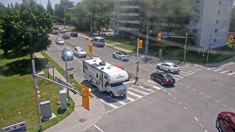 Traffic camera image at 2025-06-30 17:45:17