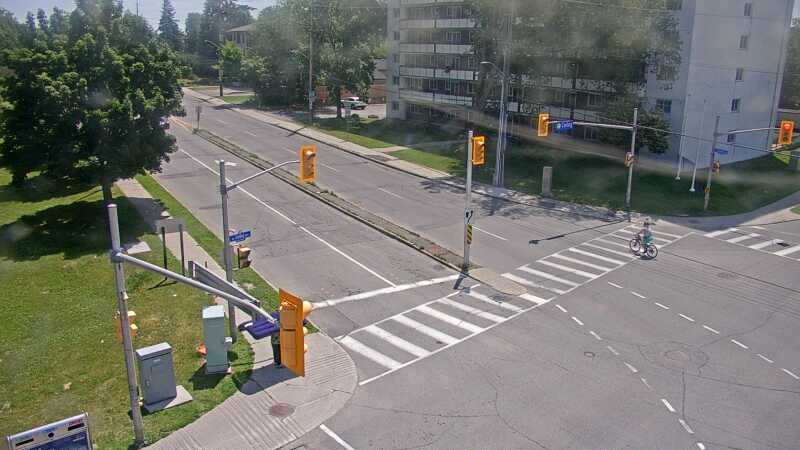 Traffic camera image at 2025-06-30 17:50:12