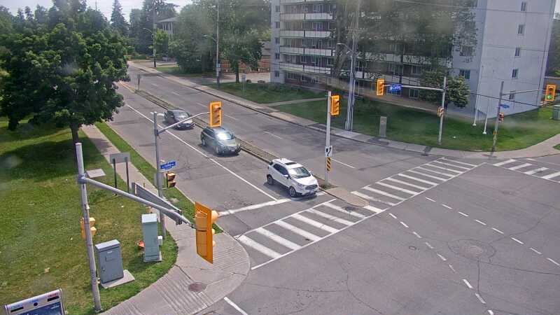 Traffic camera image at 2025-06-30 18:25:11