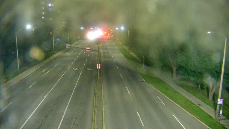 Traffic camera image at 2025-07-06 02:10:13