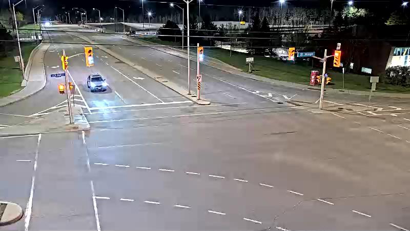 Traffic camera image at 2025-05-09 06:40:44