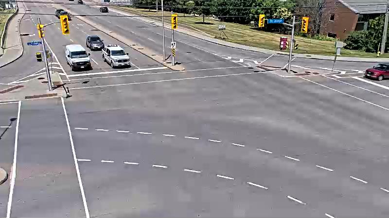 Traffic camera image at 2025-06-30 17:21:11
