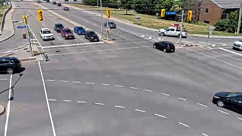 Traffic camera image at 2025-06-30 17:46:05