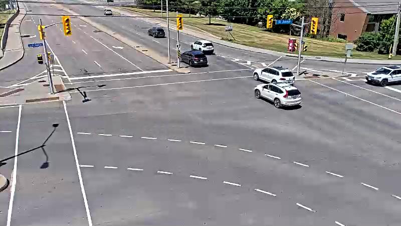 Traffic camera image at 2025-06-30 18:11:02