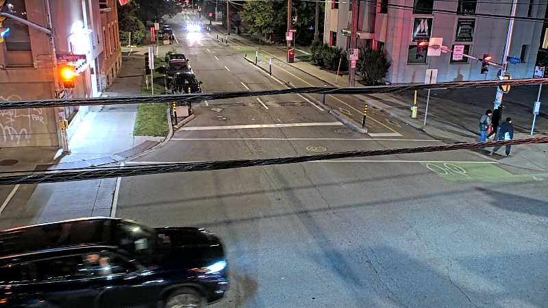 Traffic camera image at 2025-09-01 04:16:07
